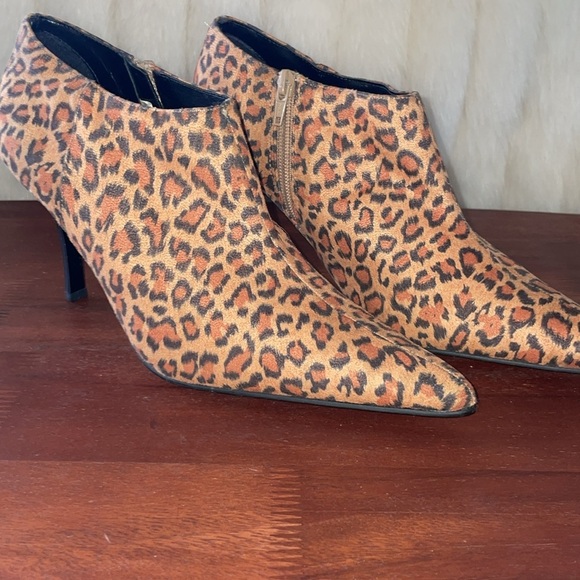 NEW Summer Rio Leopard Animal Print Ankle Booties 4” Heel Tan & Camel Size 9 - Picture 7 of 7